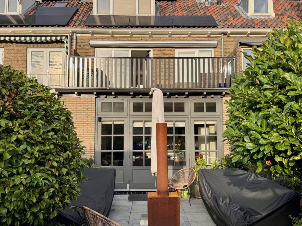 Dakterras hekwerk in Amsterdam (2)