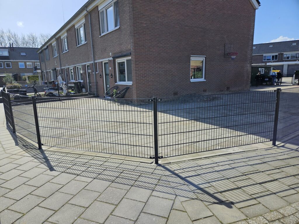 Hekwerk en balustrades in Uithoorn (2)