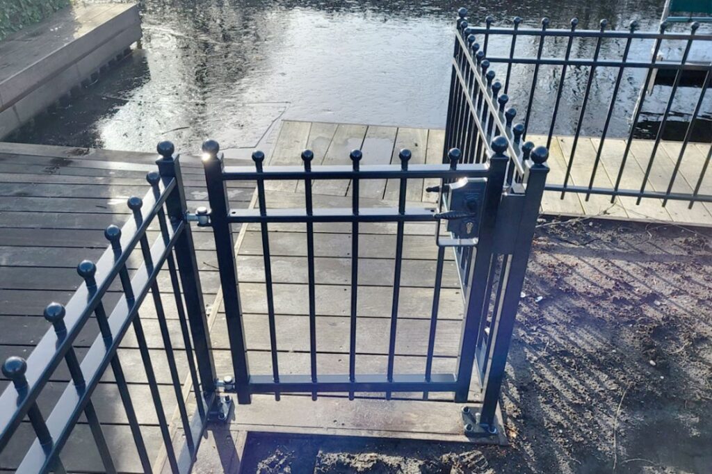 Hekwerk en balustrades in Badhoevedorp (3)